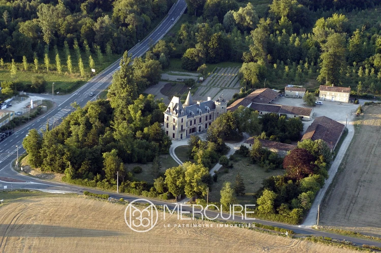 Maison à vendre, 575m², Saint-Jean-d'Angély