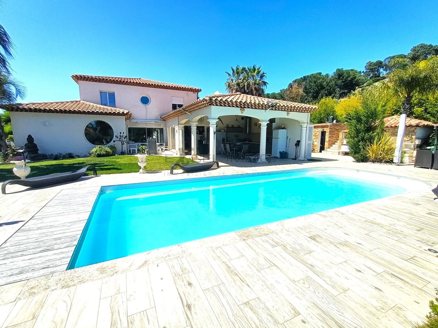 Maison à vendre, 300m², Carqueiranne