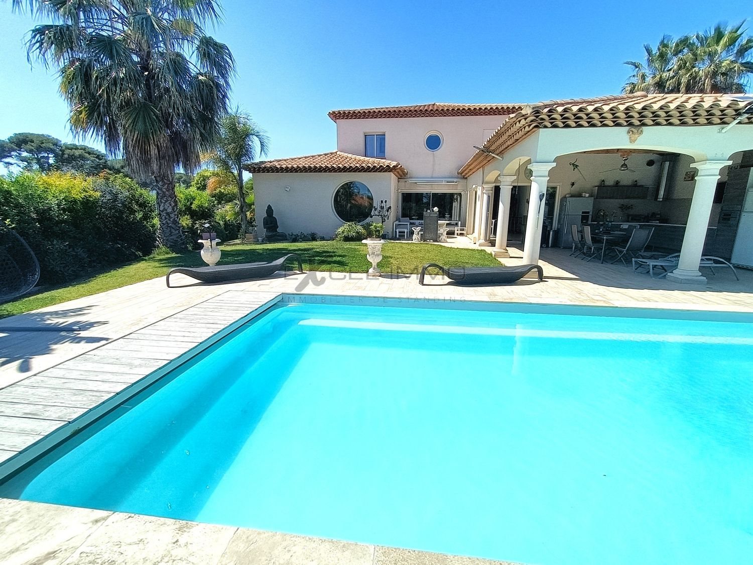 Maison à vendre, 300m², Carqueiranne