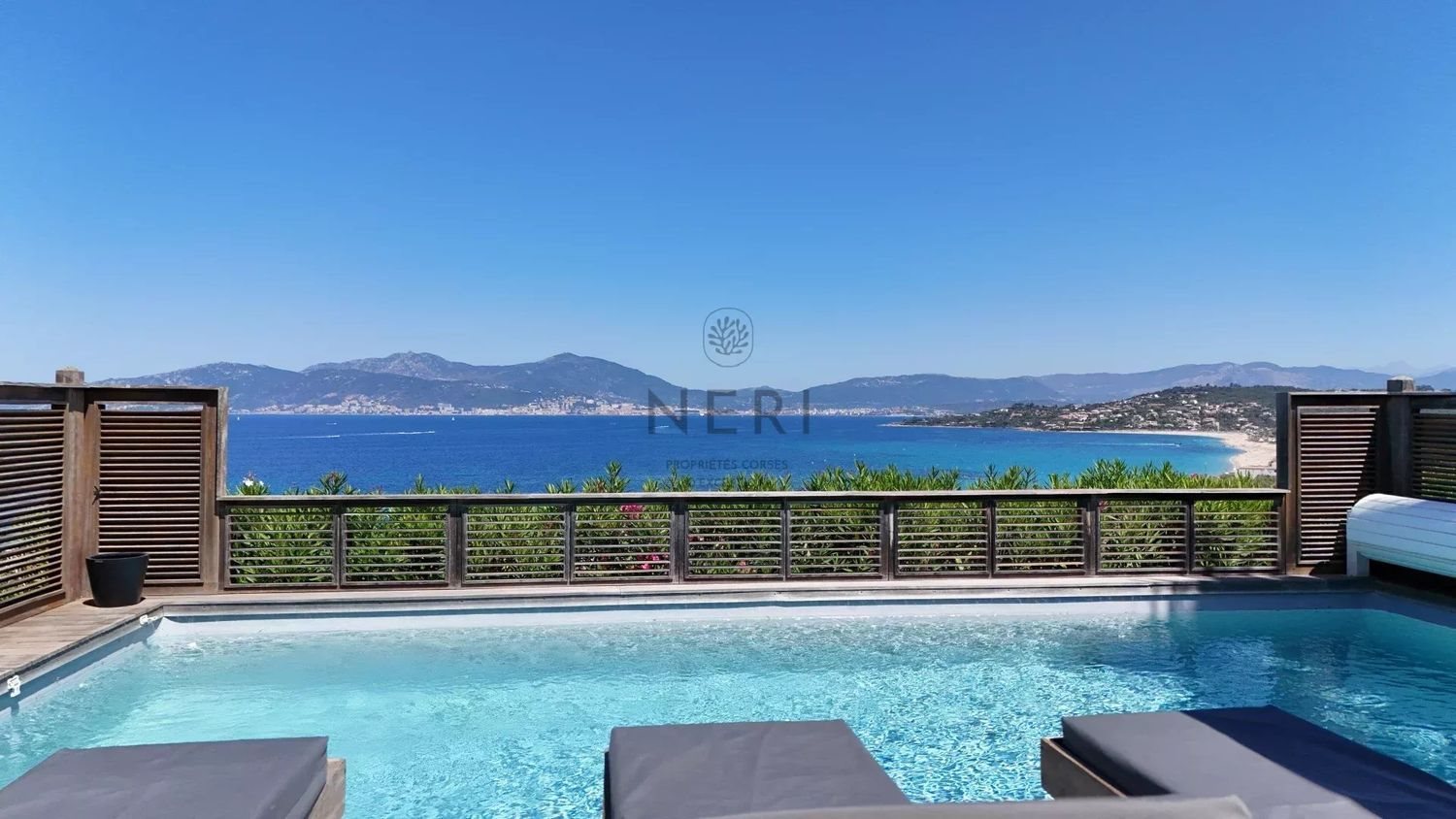 Maison à louer, 100m², Alata