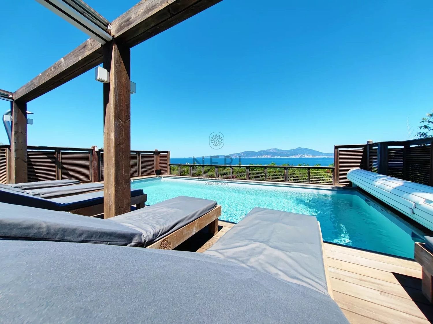 Maison à louer, 100m², Alata