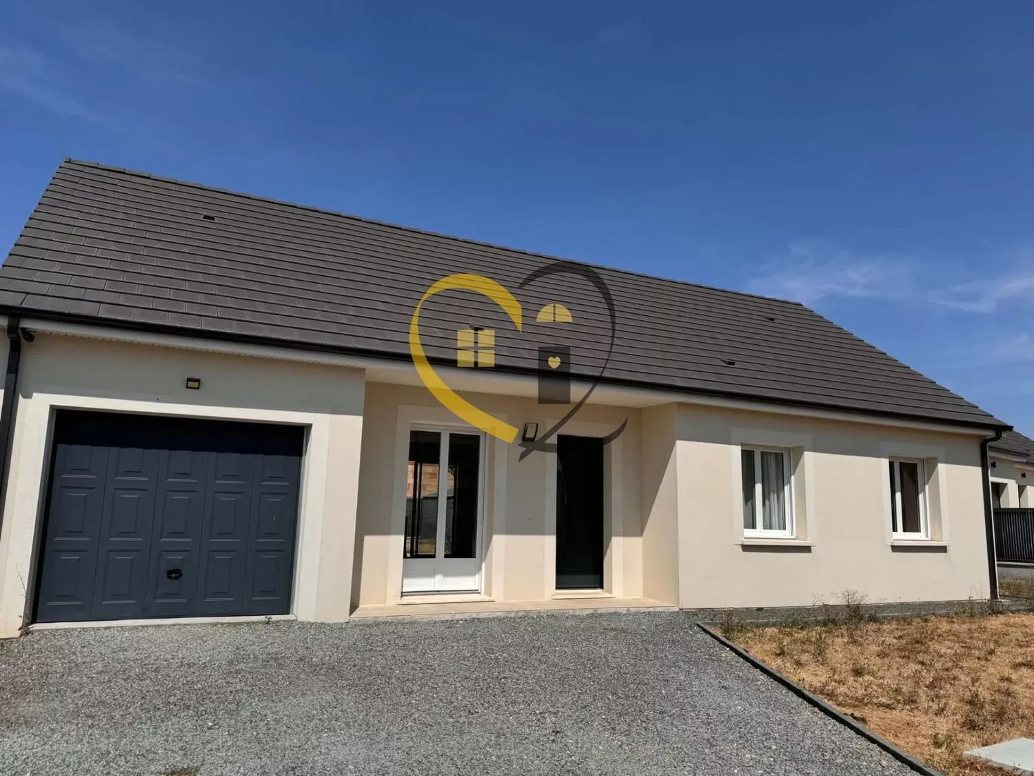 Maison à louer, 85m², Trouy