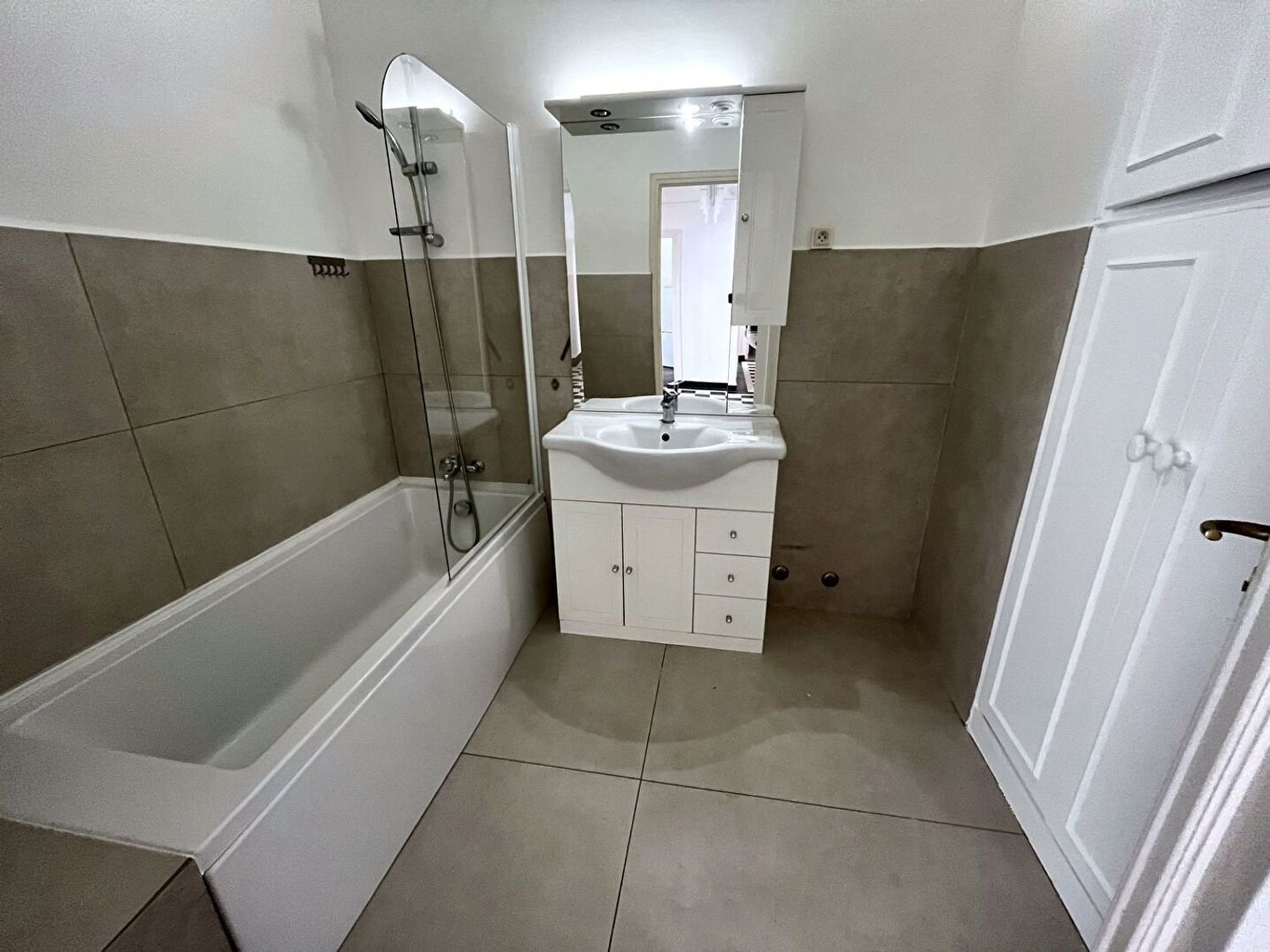 Appartement à louer, 66m², Nice