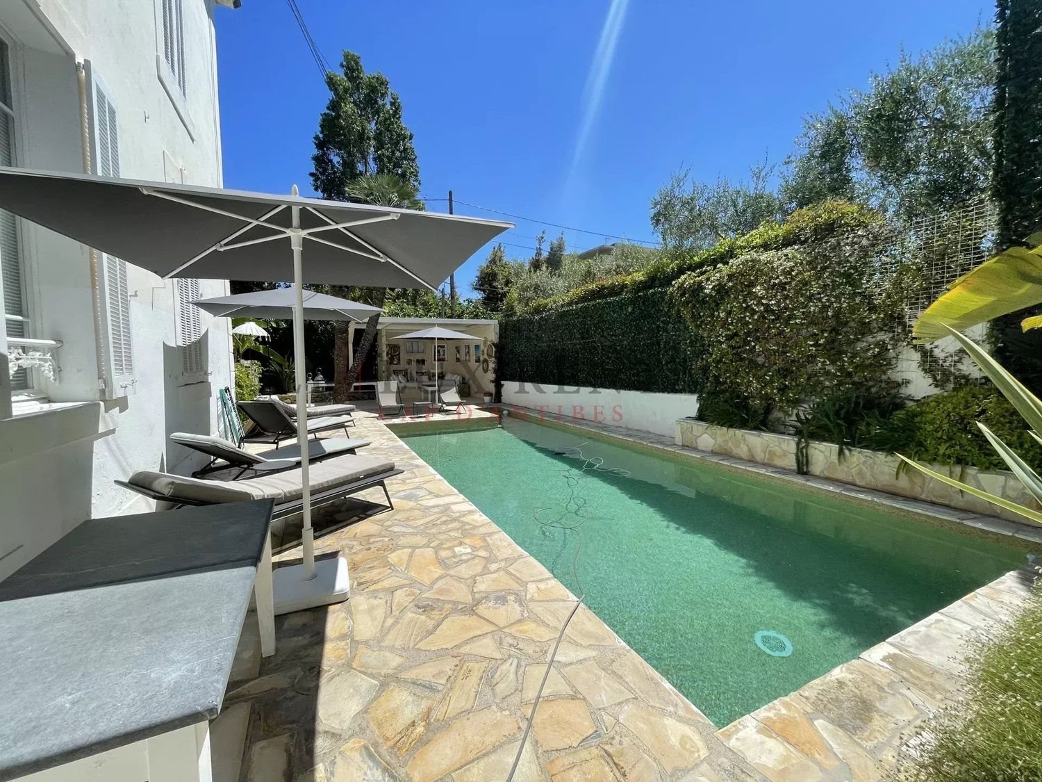 Maison à louer, 300m², Antibes