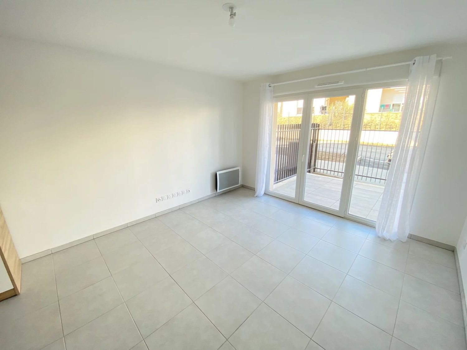 Appartement à louer, 17m², Meyreuil