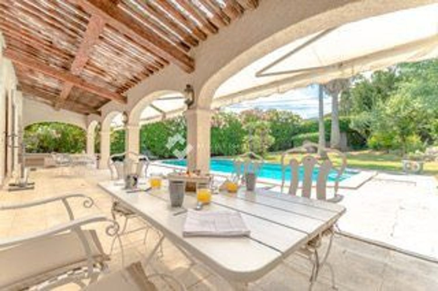 Maison à louer, 180m², Gassin