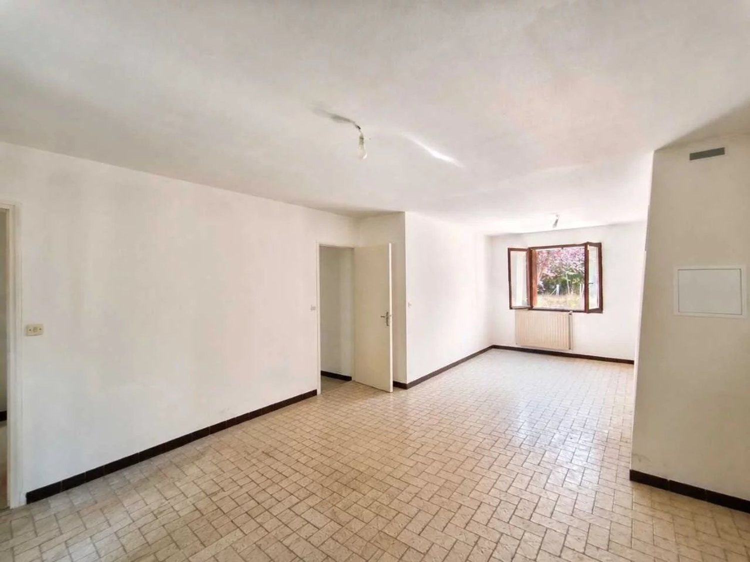 Maison à vendre, 90m², Cléré-les-Pins