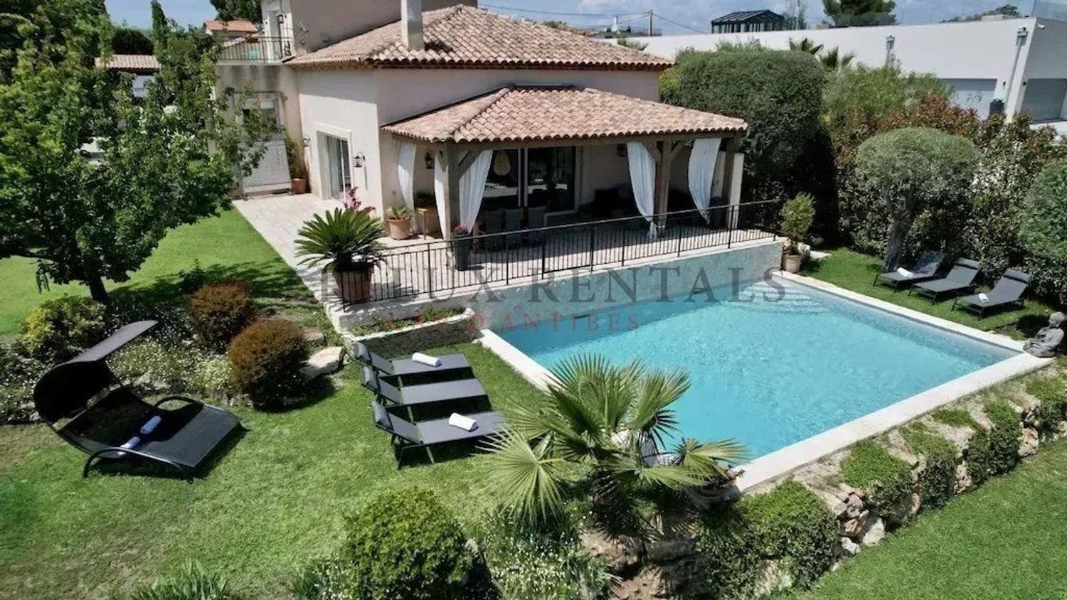Maison à louer, 250m², Antibes