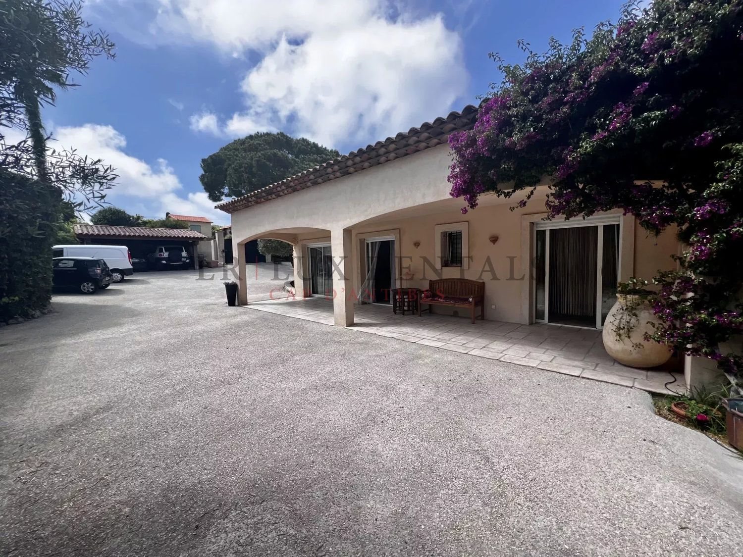 Maison à louer, 250m², Antibes