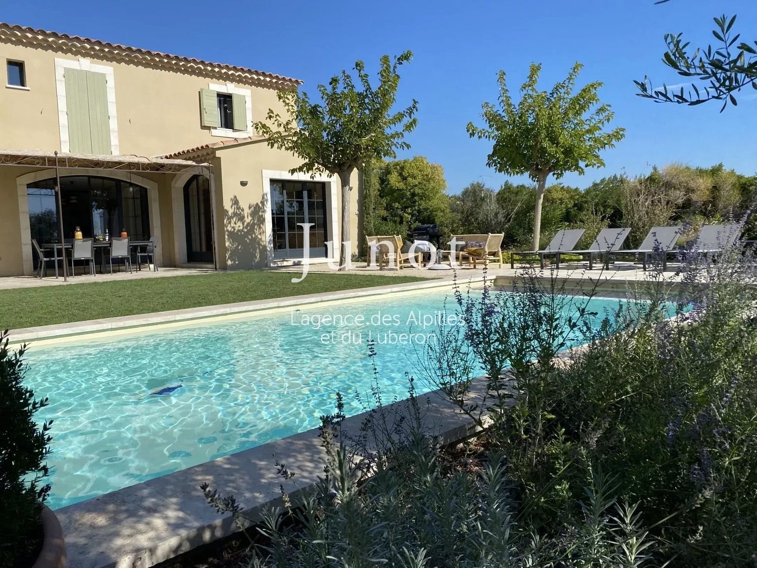 Maison à louer, 190m², Maussane-les-Alpilles