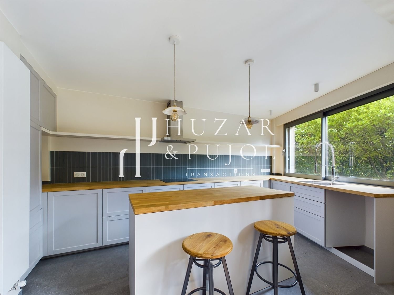 Appartement à louer, 160m², Neuilly-sur-Seine