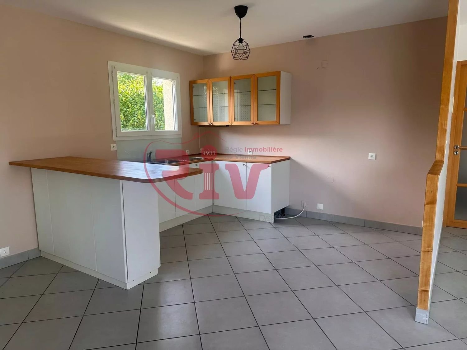 Maison à louer, 123m², Eyzin-Pinet