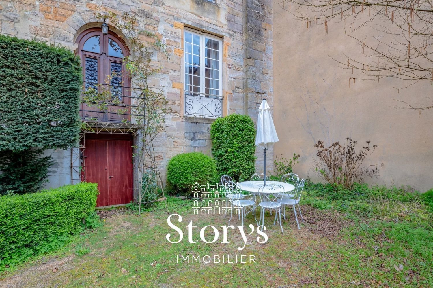 Maison à louer, 250m², Cluny