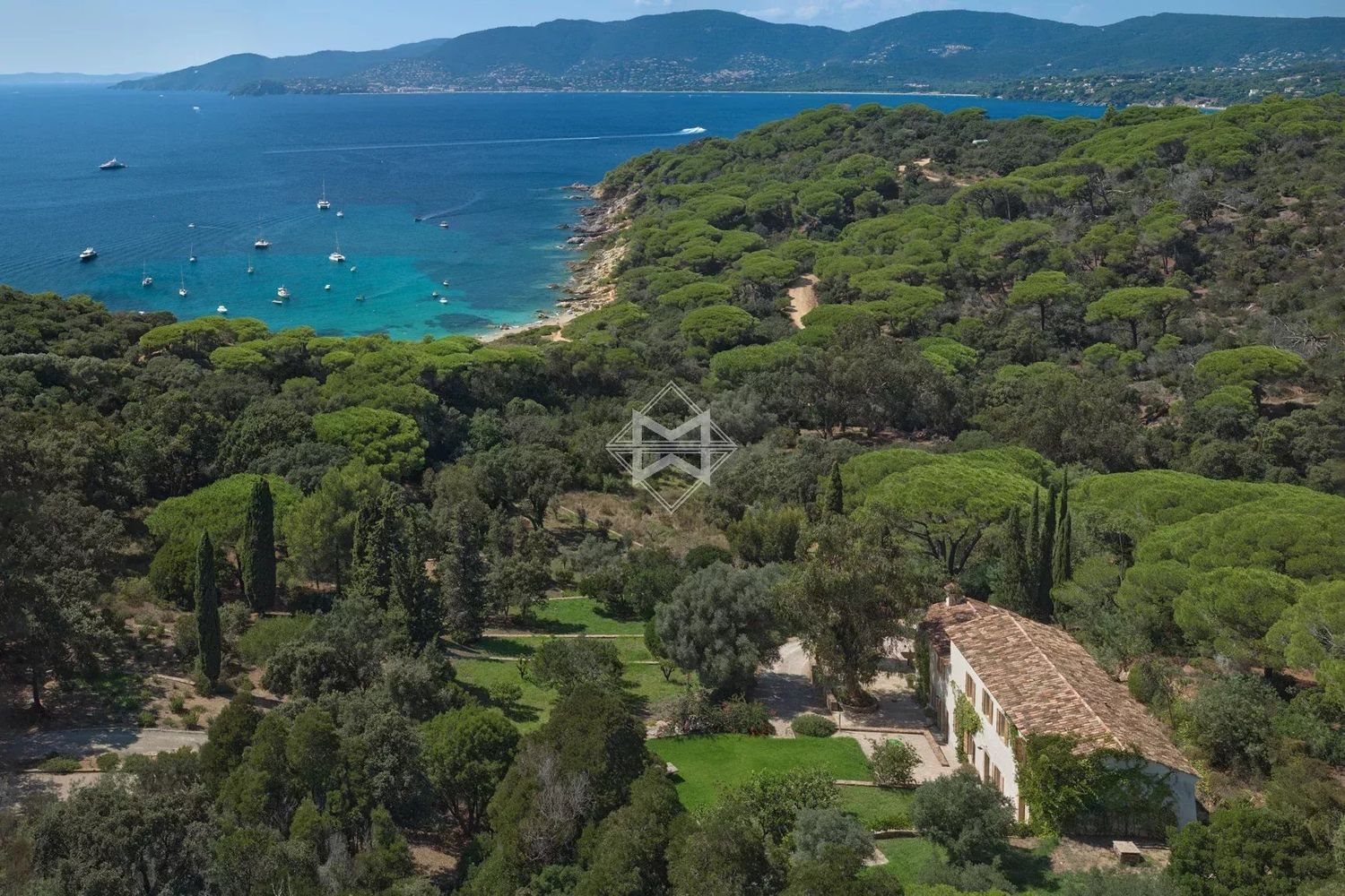 Maison à louer, 500m², La Croix-Valmer