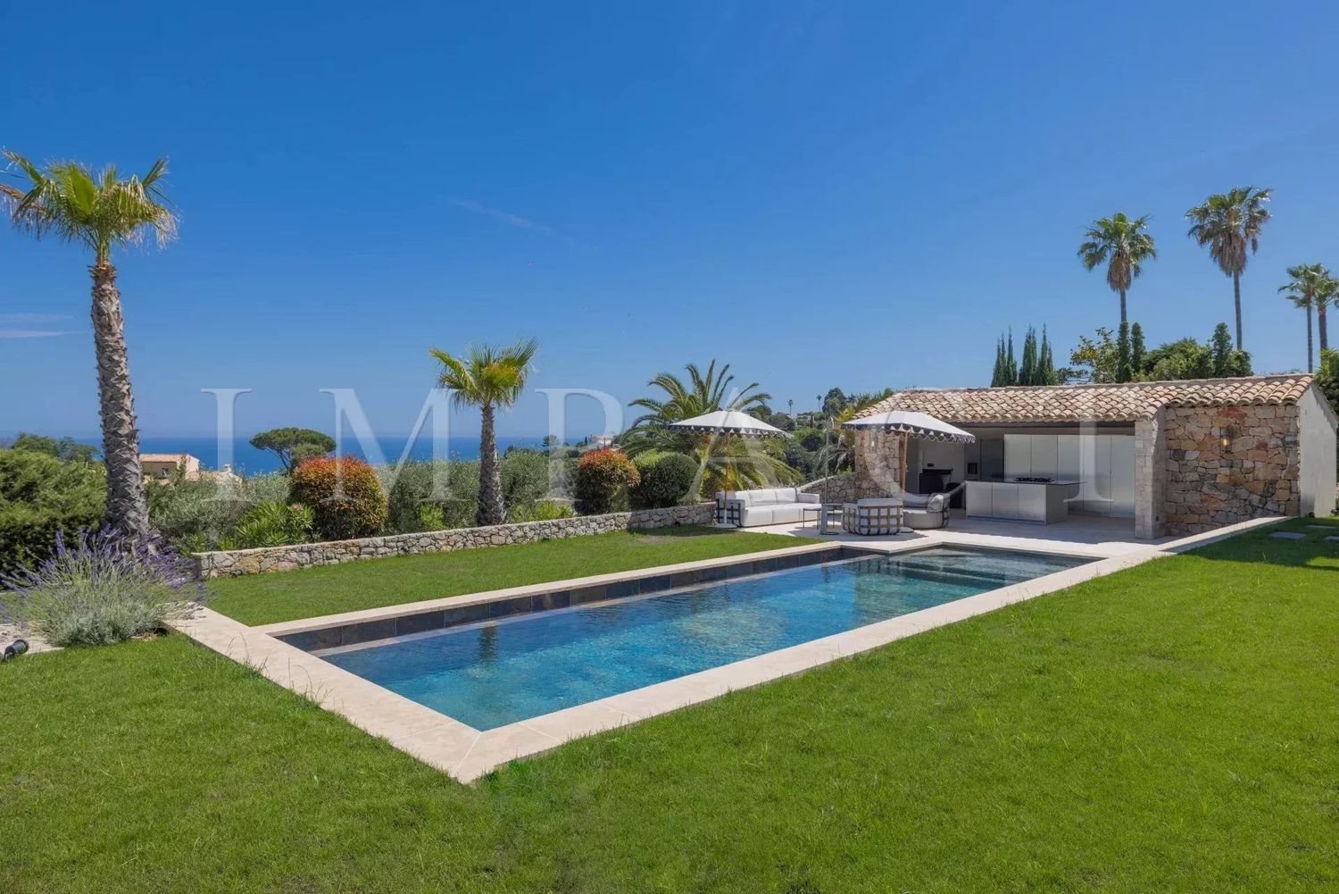 Maison à louer, 450m², Vallauris