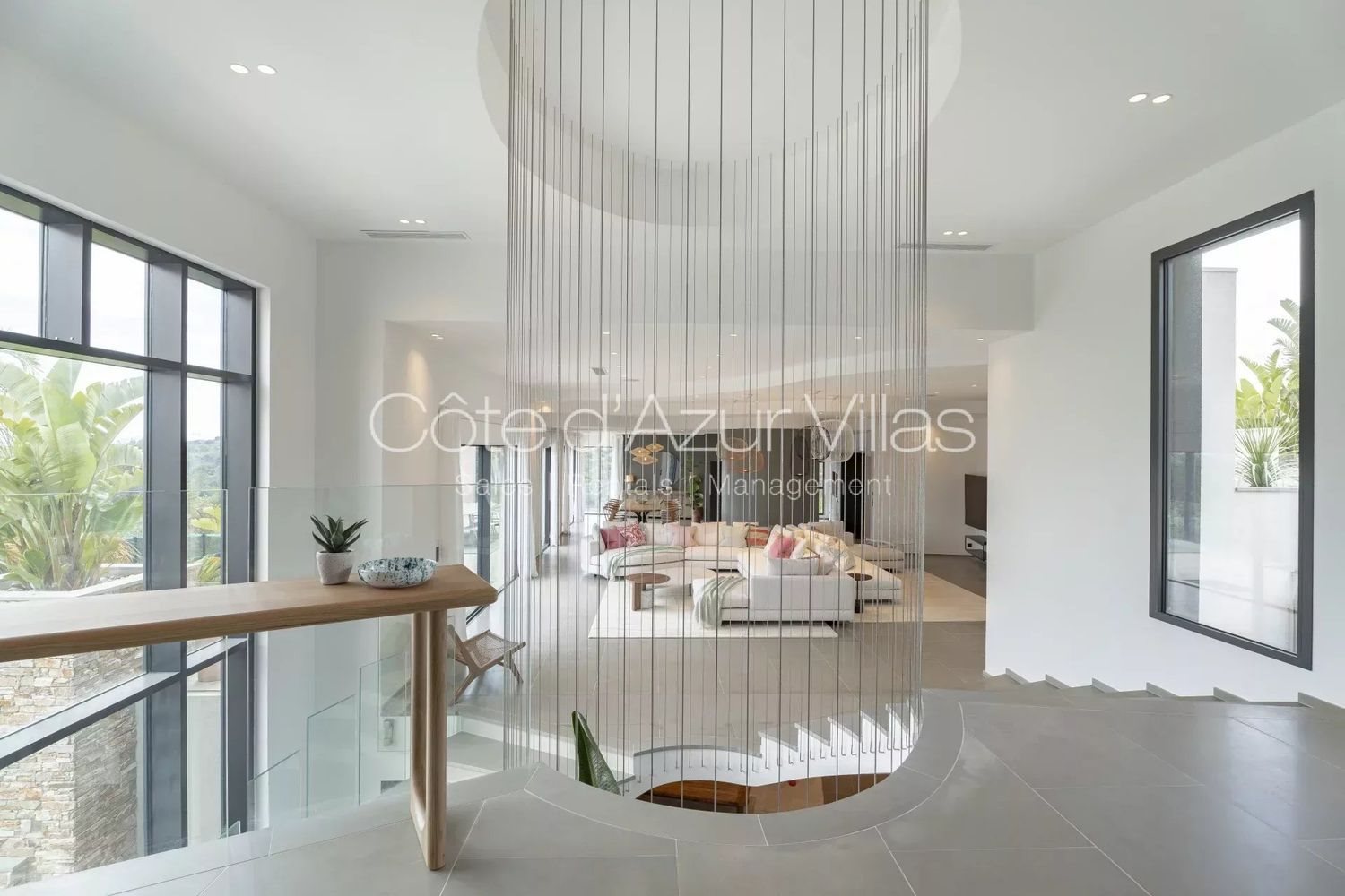 Maison à louer, 554m², Roquefort-les-Pins