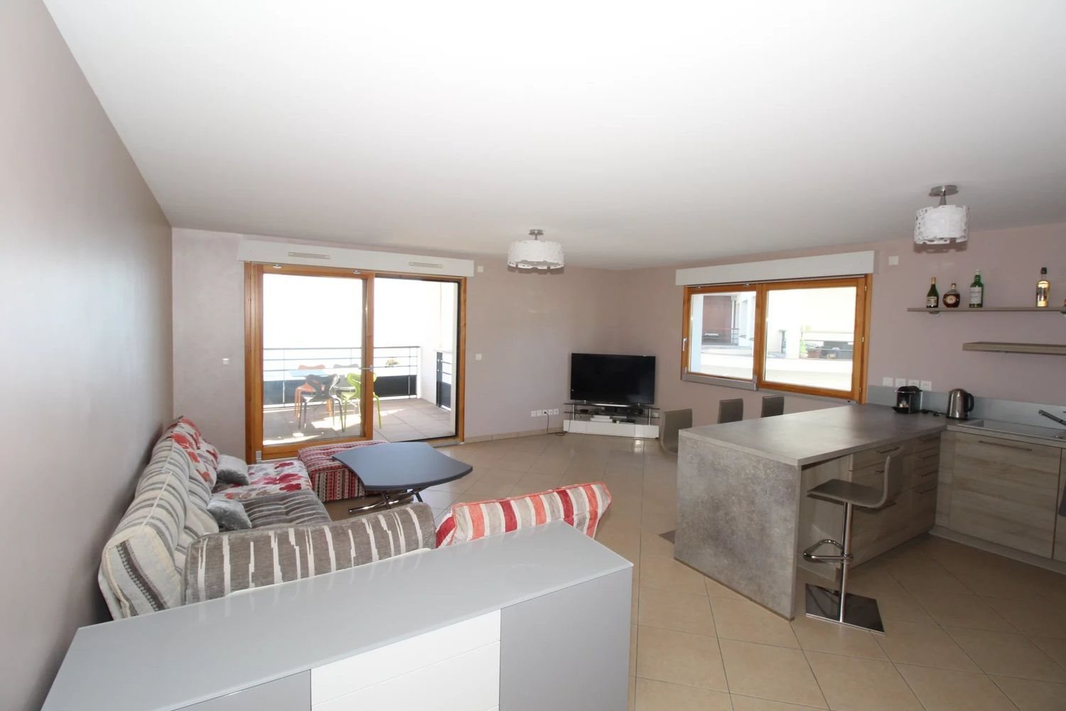 Appartement à vendre, 71m², Publier