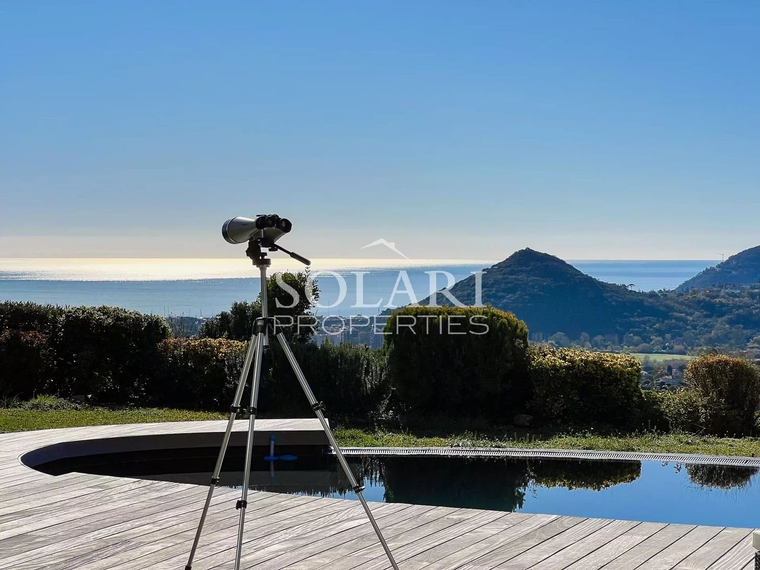 Maison à louer, 250m², Mandelieu-la-Napoule