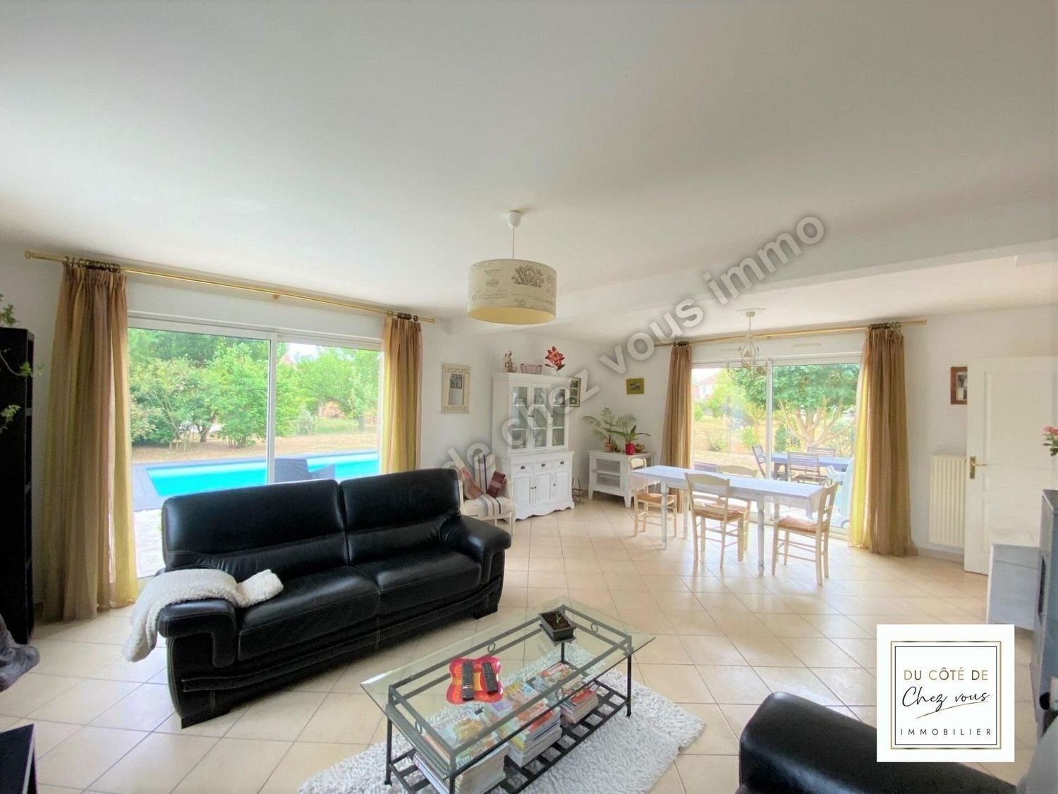 Maison à vendre, 191m², Saint-Julien-les-Villas