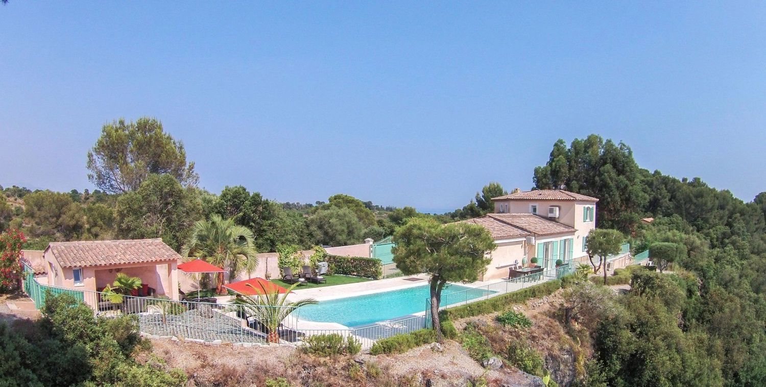 Maison à louer, 250m², Biot
