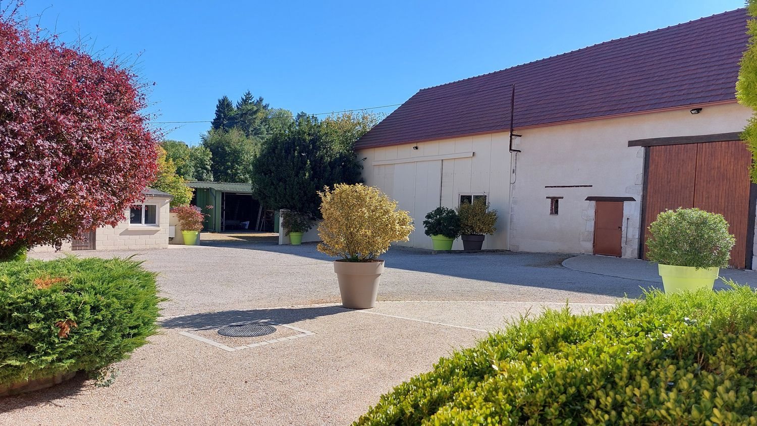 Maison à vendre, 360m², Amilly
