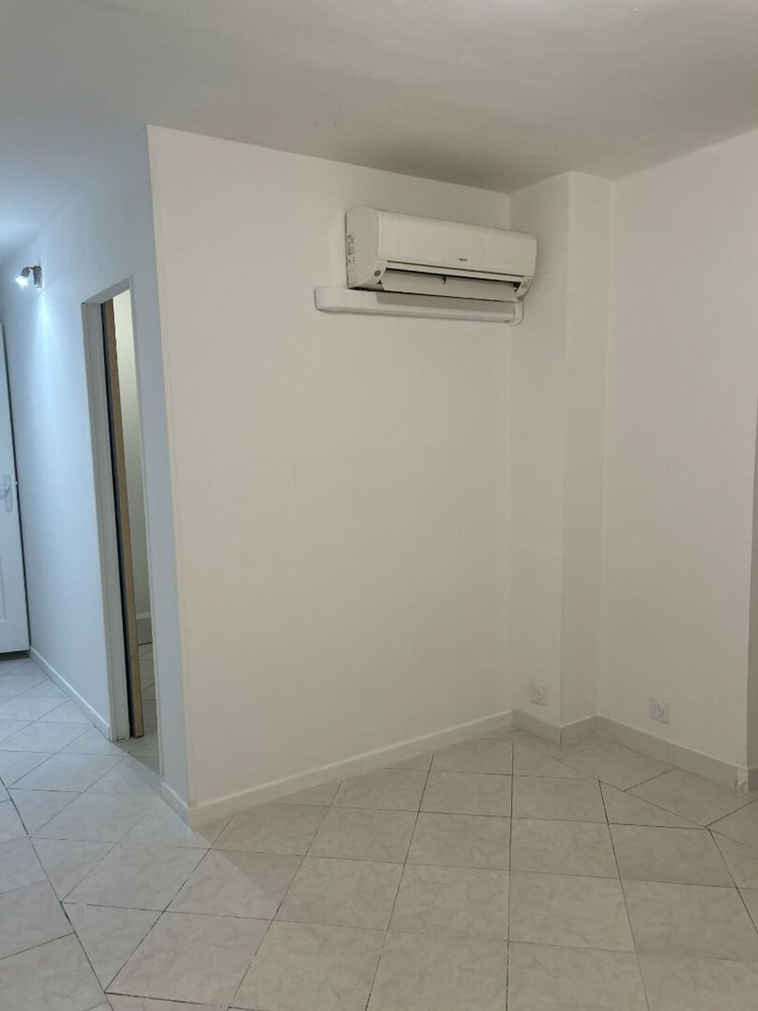 Maison à louer, 53m², Pourcieux