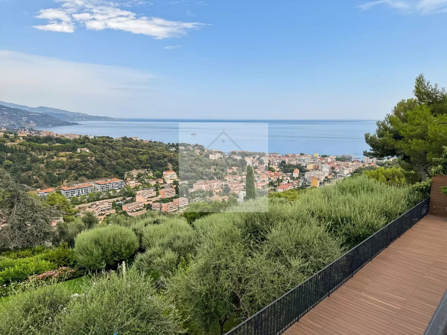 Maison à louer, 240m², Roquebrune-Cap-Martin