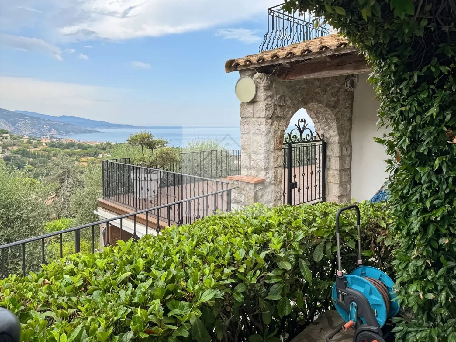 Maison à louer, 240m², Roquebrune-Cap-Martin