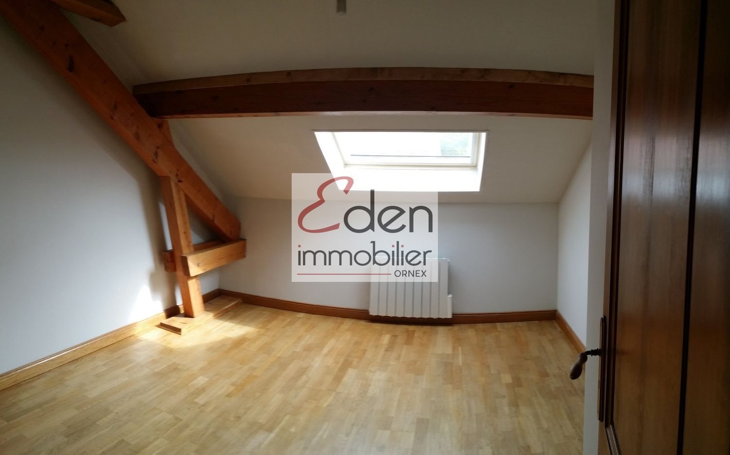 Maison à louer, 200m², Cessy