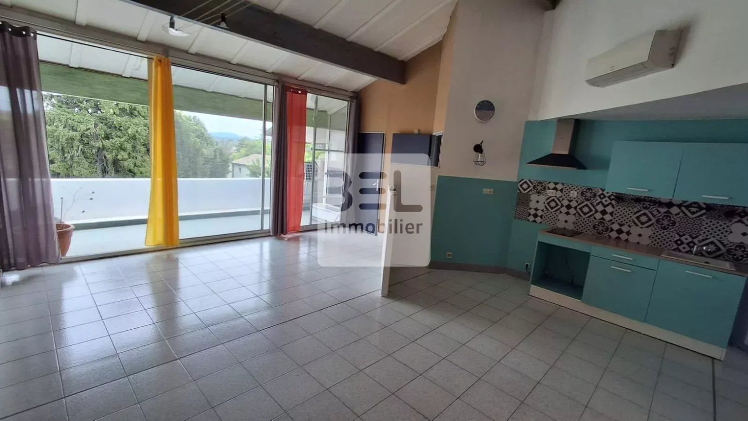 Appartement à louer, 68m², Pont-Saint-Esprit