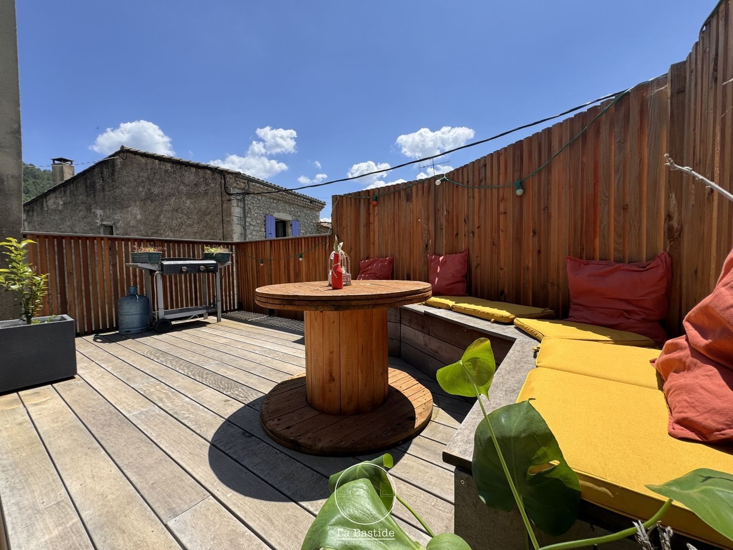 Maison à vendre, 240m², Puy-Saint-Martin