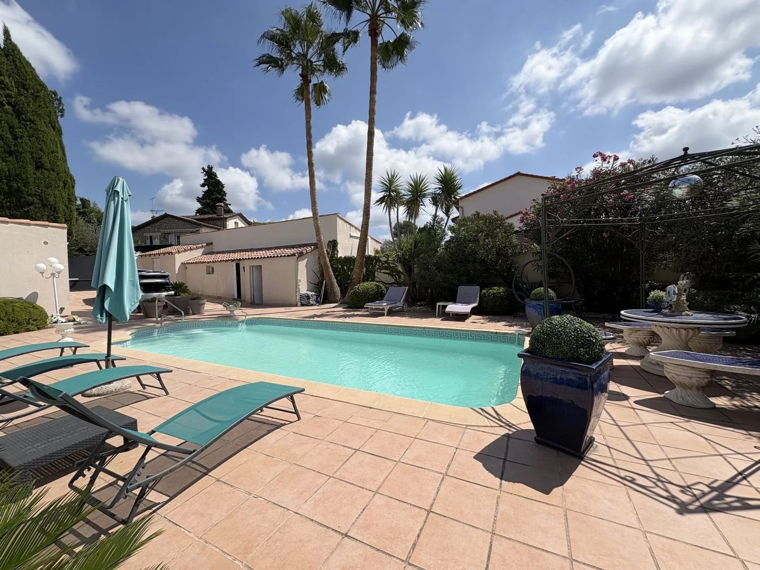 Maison à louer, 250m², Mougins