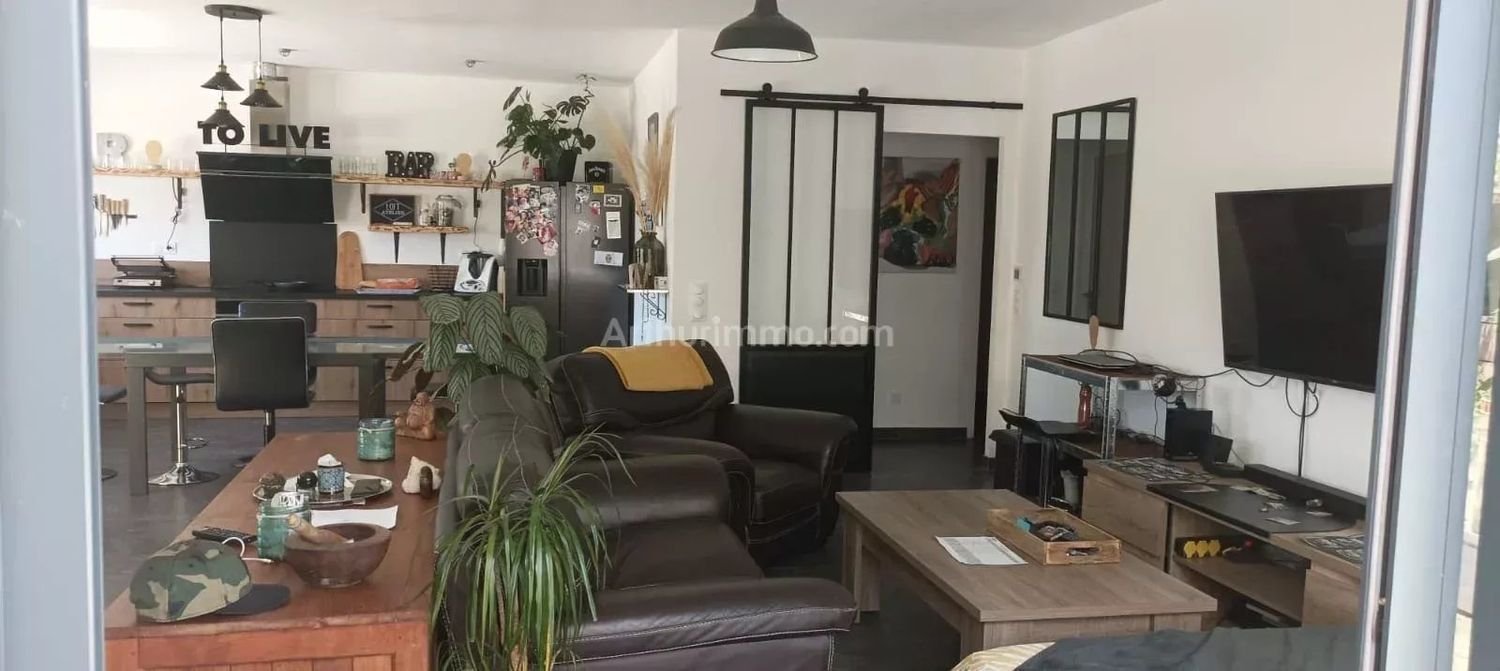 Maison à vendre, 104m², Saint-Mitre-les-Remparts