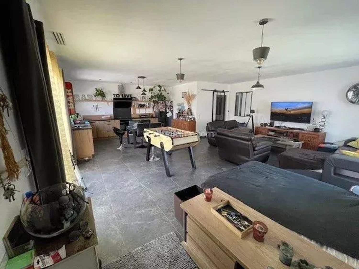 Maison à vendre, 104m², Saint-Mitre-les-Remparts