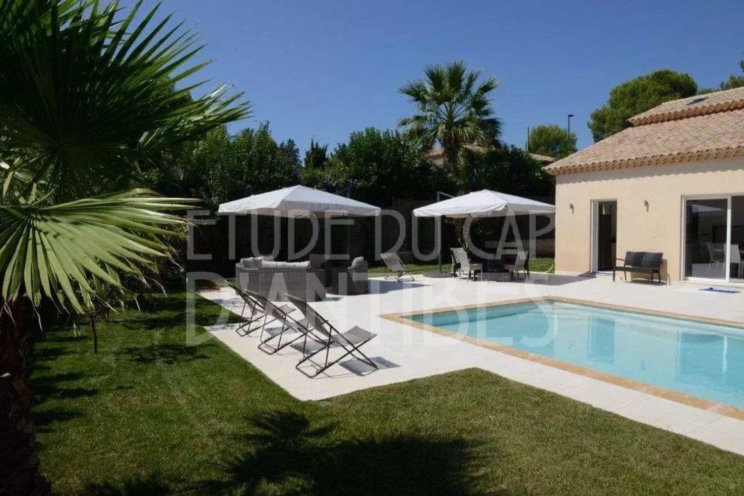 Maison à louer, 200m², Antibes