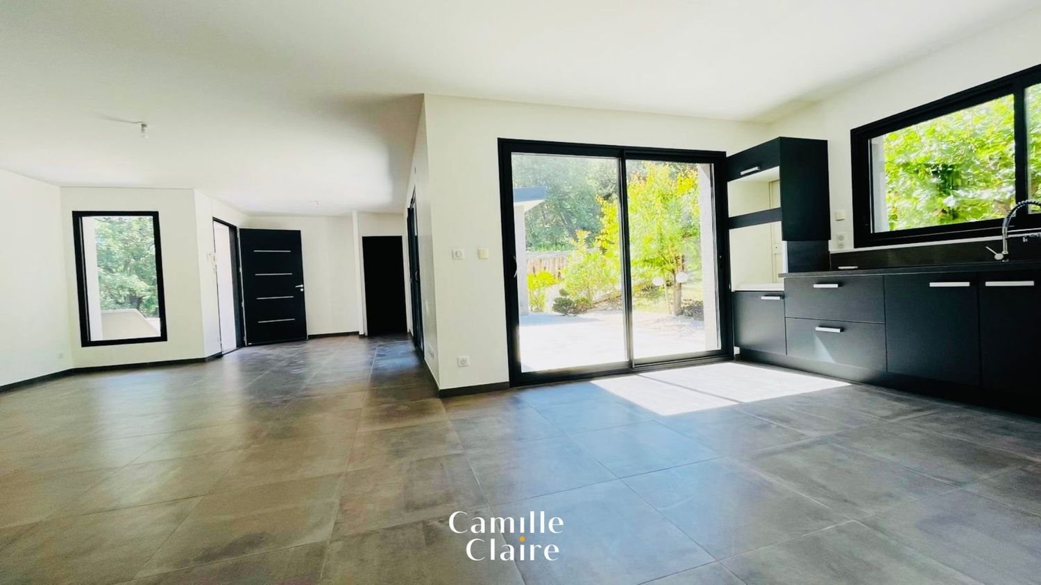 Maison à vendre, 125m², Mimet
