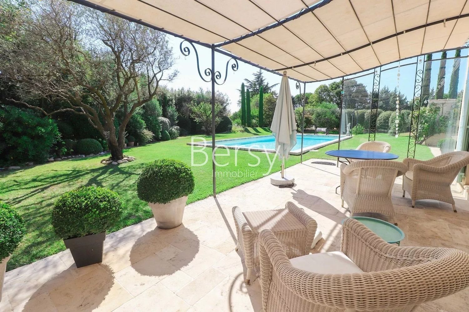 Maison à vendre, 160m², Pernes-les-Fontaines