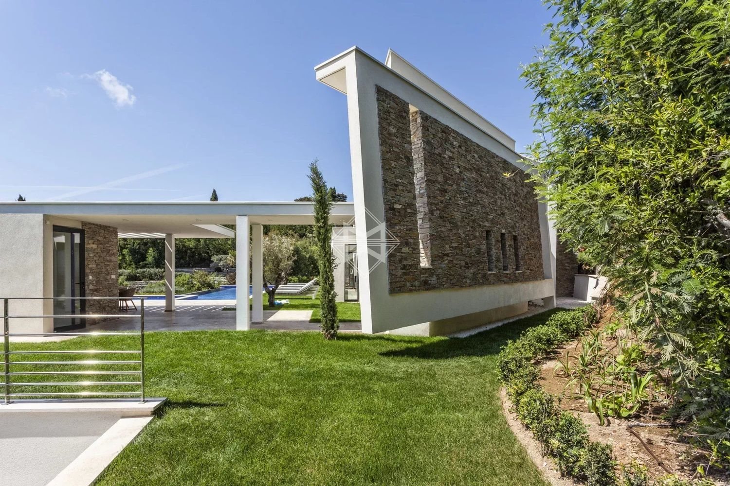 Maison à louer, 550m², La Croix-Valmer