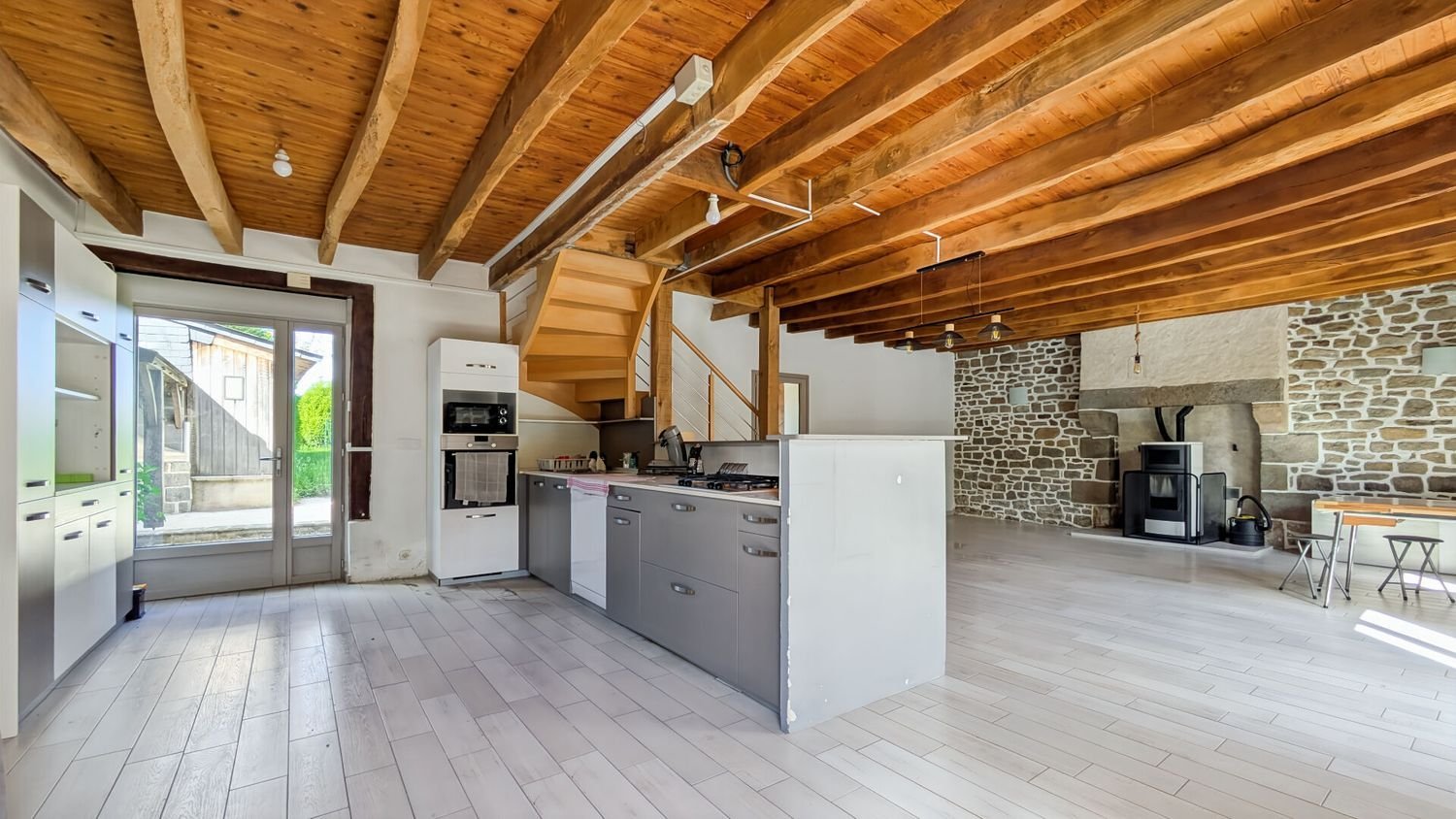 Maison à vendre, 186m², Saint-Léger-des-Prés