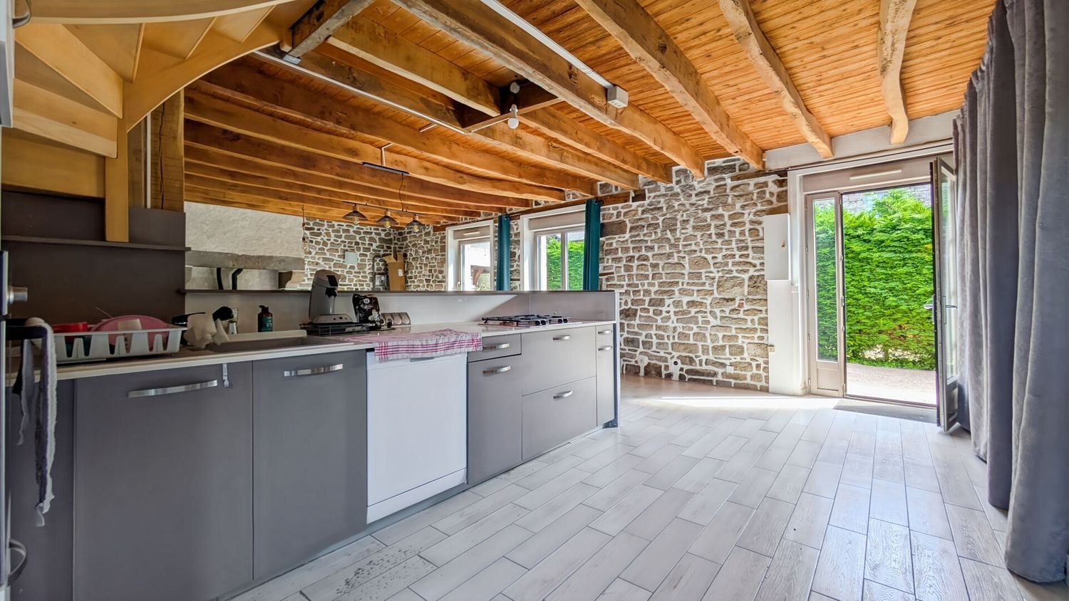 Maison à vendre, 186m², Saint-Léger-des-Prés