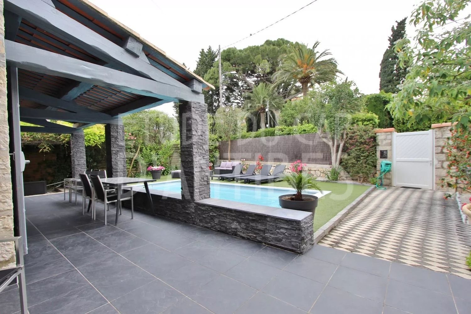 Maison à louer, 140m², Antibes