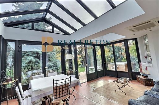 Advert pic 0