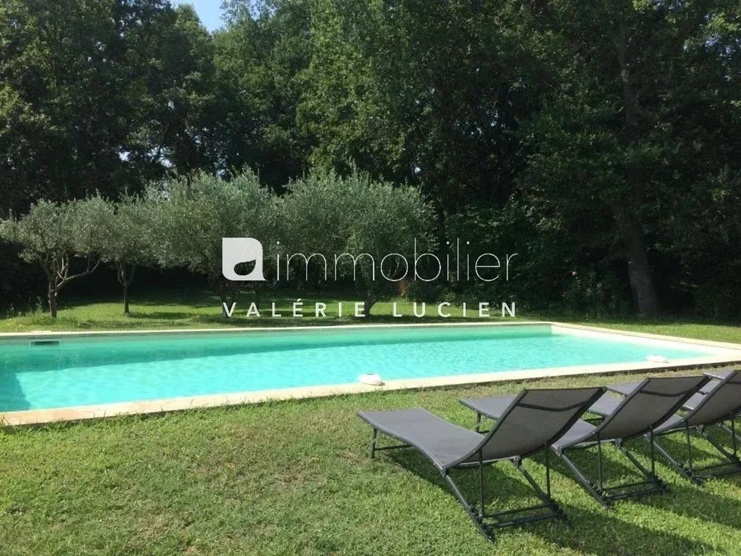 Maison à louer, 150m², Saint-Rémy-de-Provence