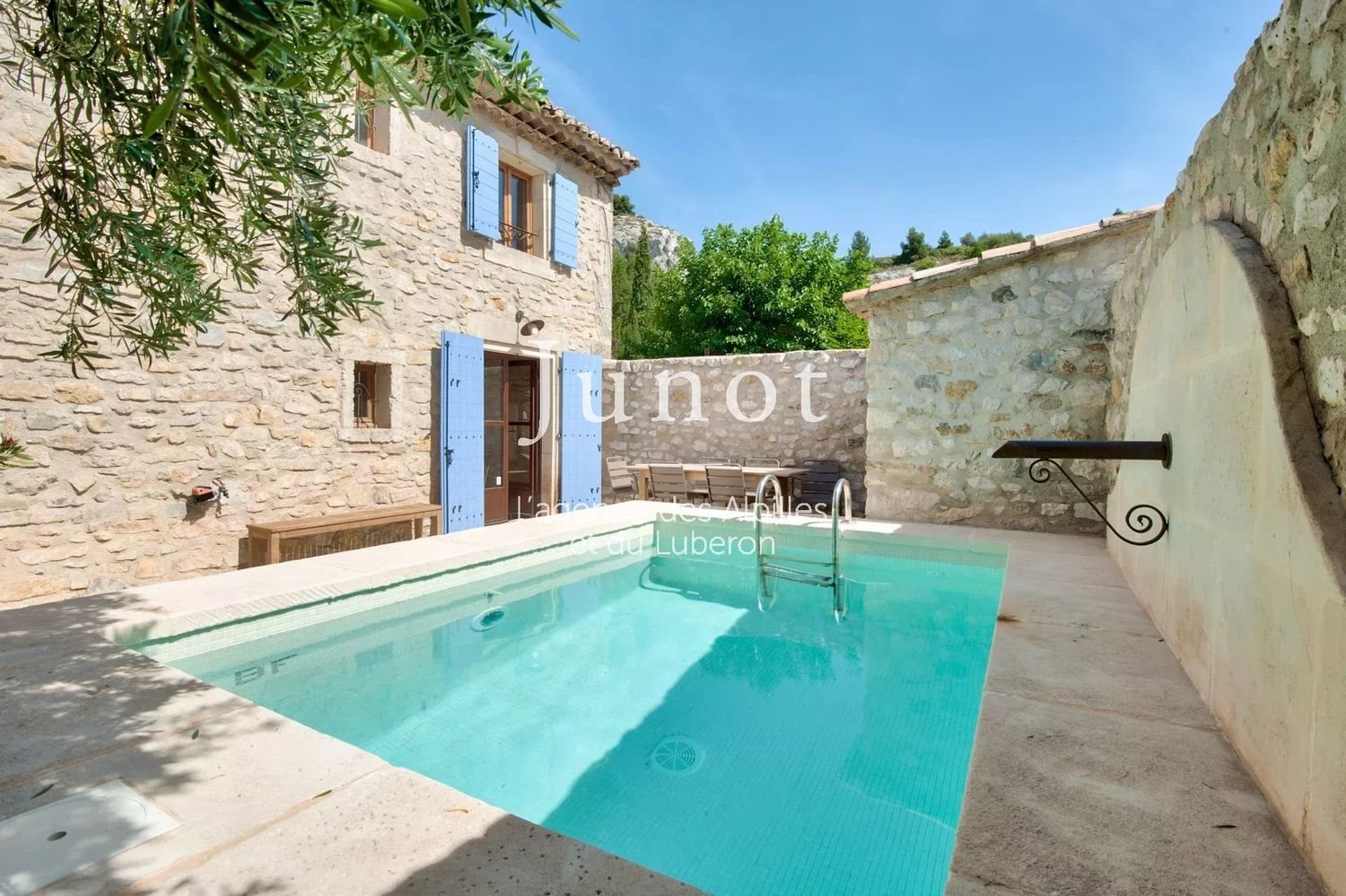 Maison à louer, 150m², Eygalières