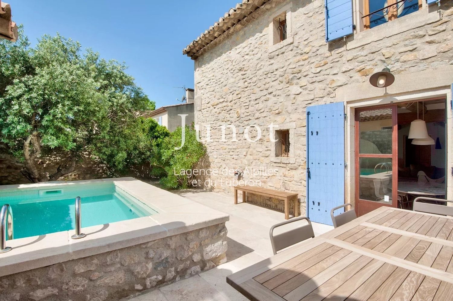 Maison à louer, 150m², Eygalières