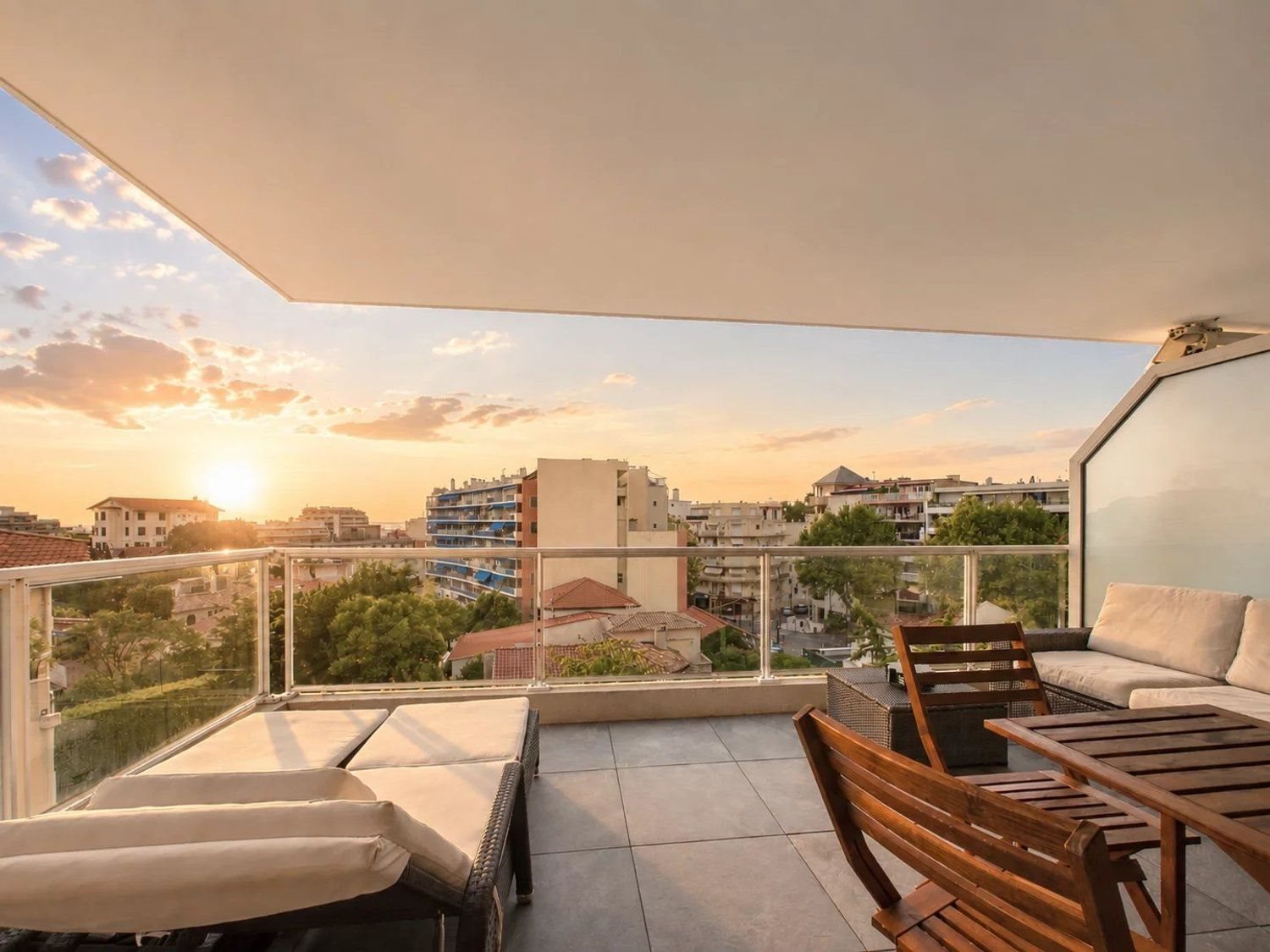 Appartement à louer, 57m², Antibes