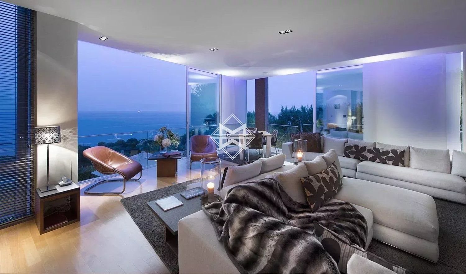 Maison à louer, 600m², Saint-Jean-Cap-Ferrat