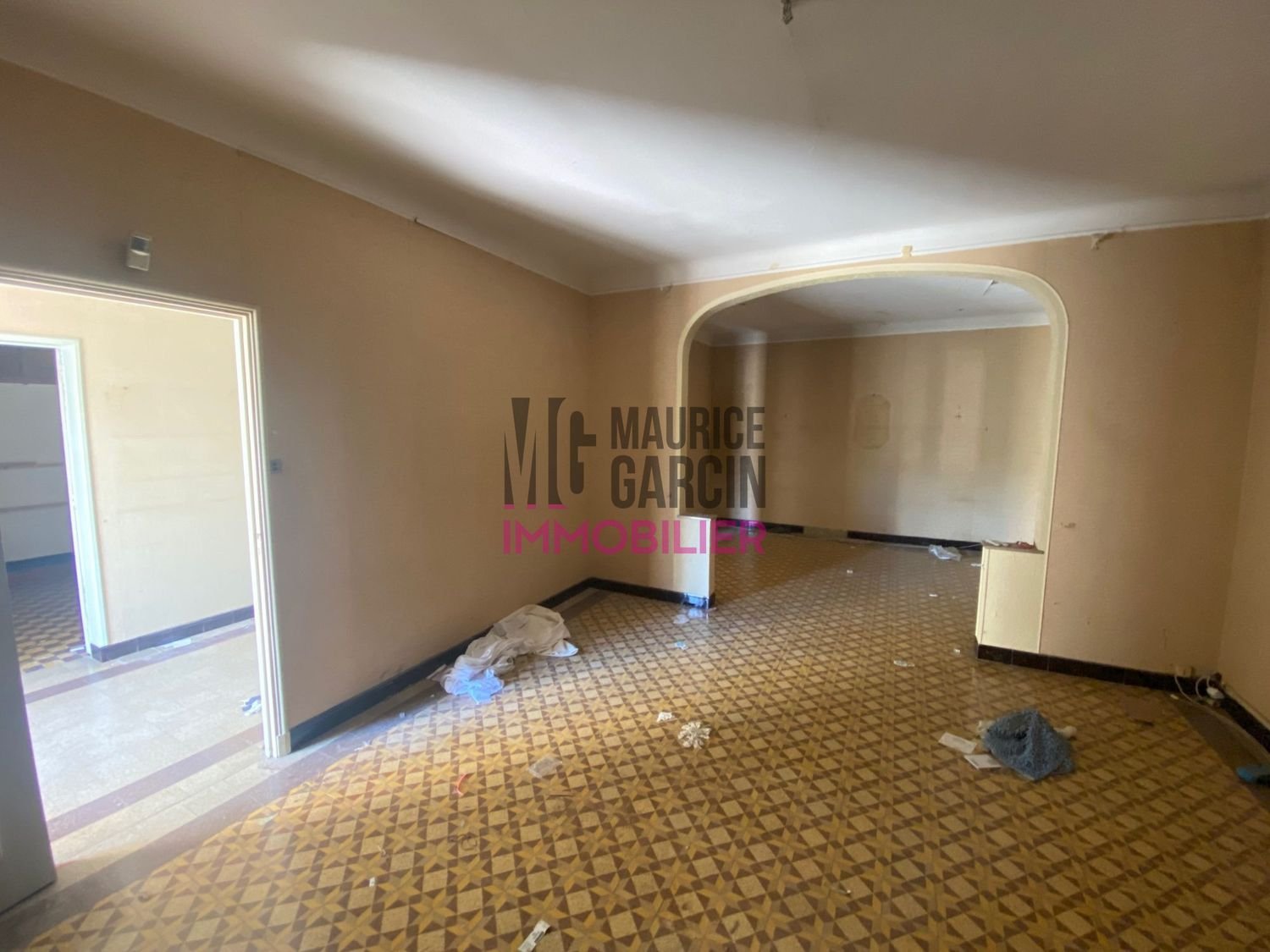 Maison à vendre, 256m², Sorgues