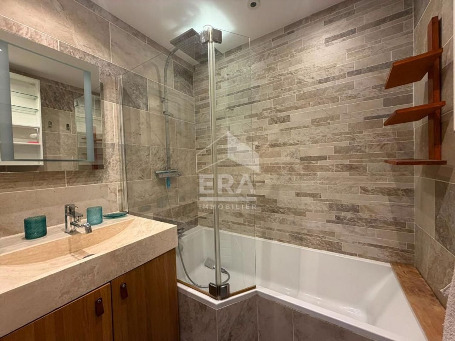 Appartement à louer, 48m², Saint-Laurent-du-Var