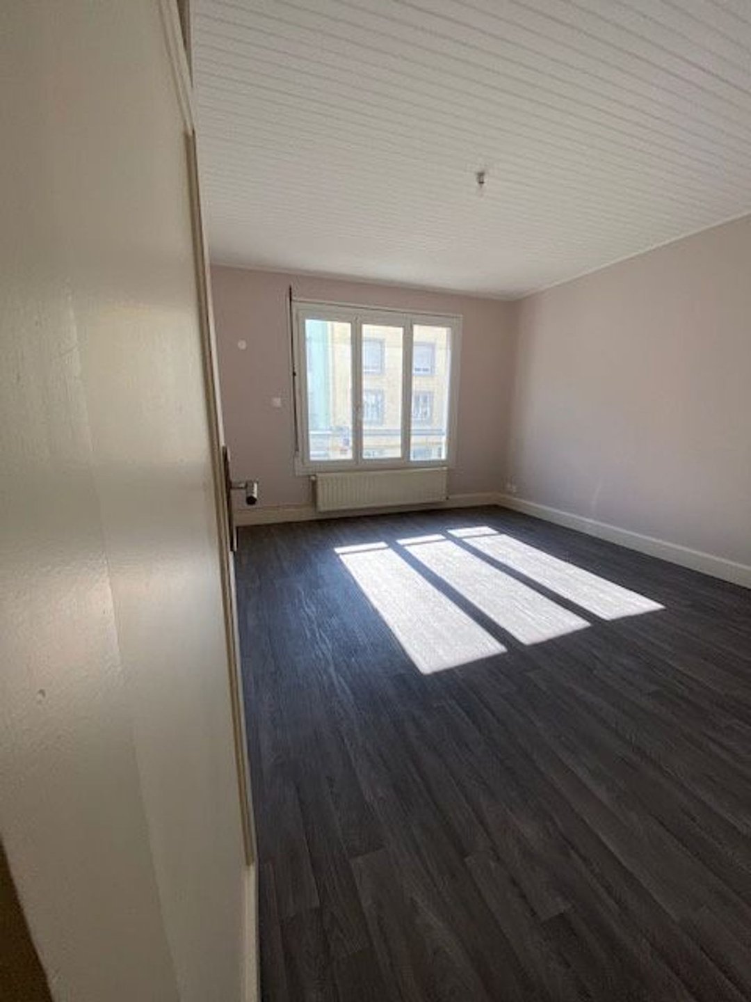 Appartement à louer, 73m², Charmes